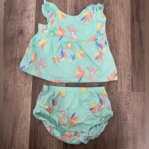 Carter’s 2 piece matching set